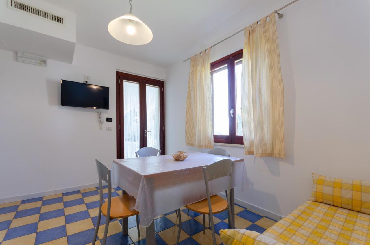Case Vacanza Fracarluccio Mattinata Exterior photo